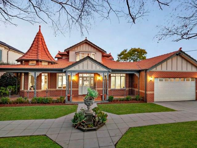 House for sale in Canterbury