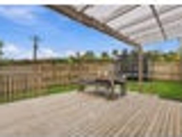 House for sale in Birkdale, Kaipātiki
