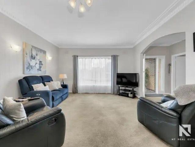 Room for rent in Camerons Creek, Victoria