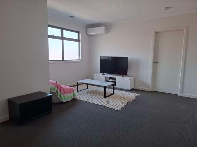 Room for rent in Camerons Creek, Victoria