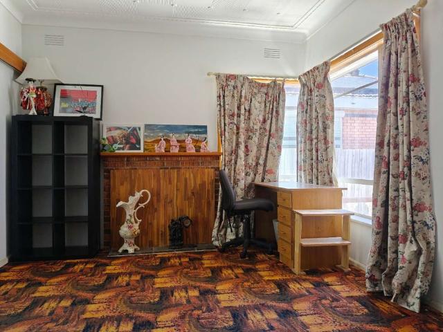 Room for rent in Camerons Creek, Victoria