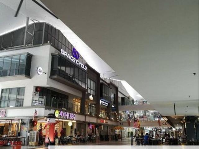 Shop for sale in Petaling, Alam Impian