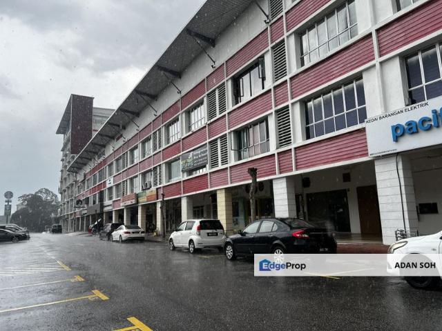 Shop for sale in Petaling, Damansara Damai