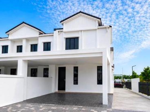Terraced House for sale in Tanjong Sepat, Selangor