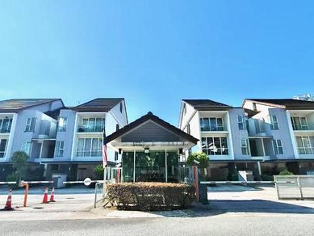 Townhouse for rent in Petaling, Damansara Damai