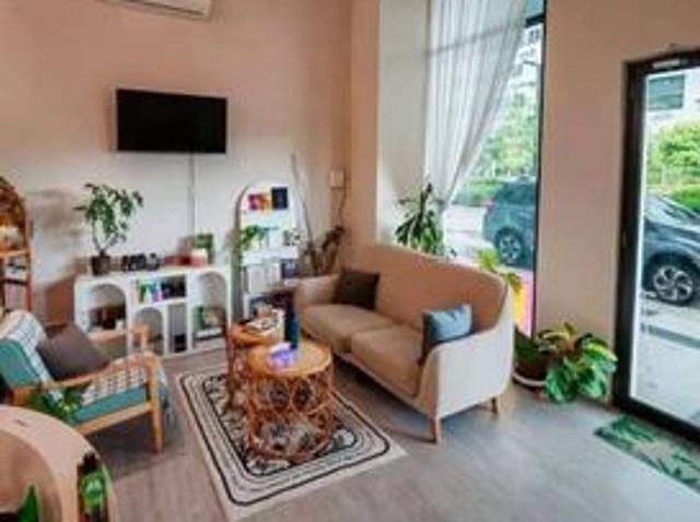 Shop for rent in Bukit Ledang, Johor