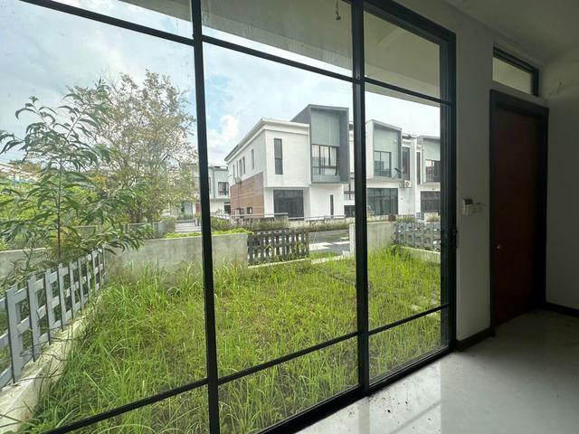Terraced House for sale in Seri Kembangan, Majlis Bandaraya Subang Jaya