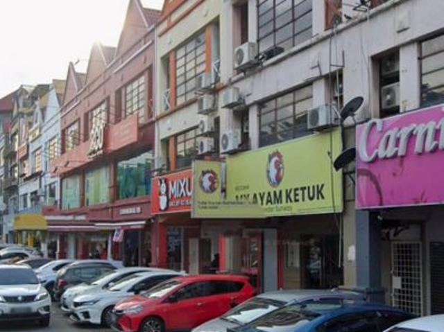 Shop for rent in Petaling, Damansara Damai