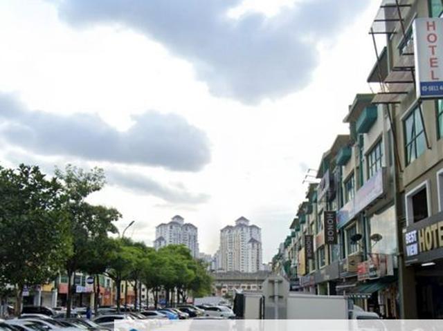 Shop for rent in Petaling, Damansara Damai