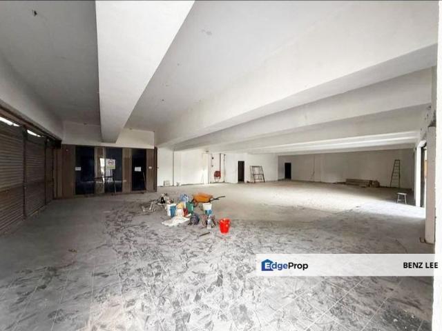 Shop for rent in Petaling, Damansara Damai
