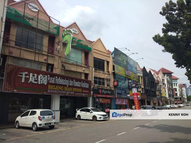 Shop for rent in Petaling, Damansara Damai
