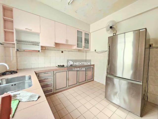 Shop for sale in Petaling, Subang Jaya