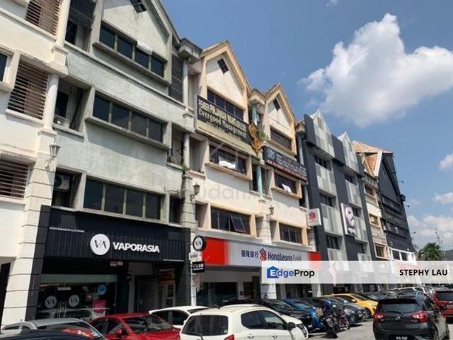 Shop for rent in Petaling, Subang Jaya