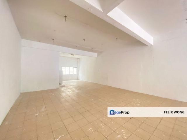 Shop for sale in Petaling, Subang Jaya