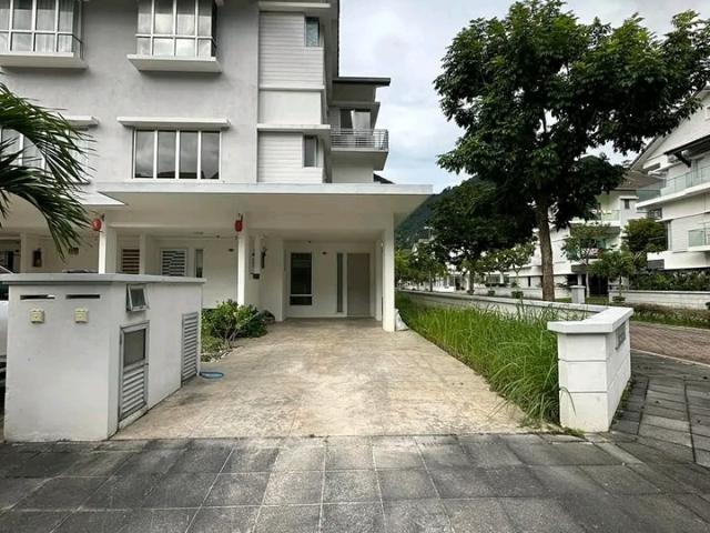 Townhouse for rent in Perak, Tanjong Ipoh