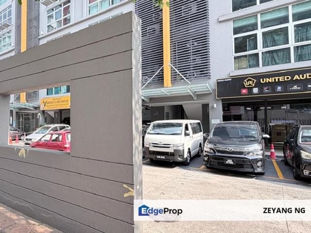 Shop for sale in Petaling, Damansara Damai