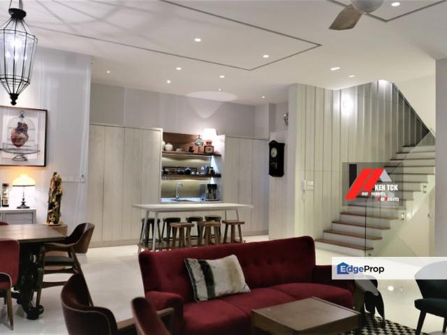 House for sale in Petaling, Damansara Damai
