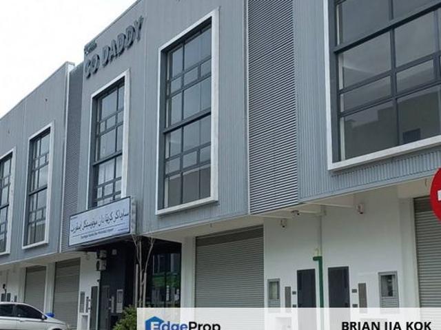 Warehouse for sale in Seksyen U6, Shah Alam