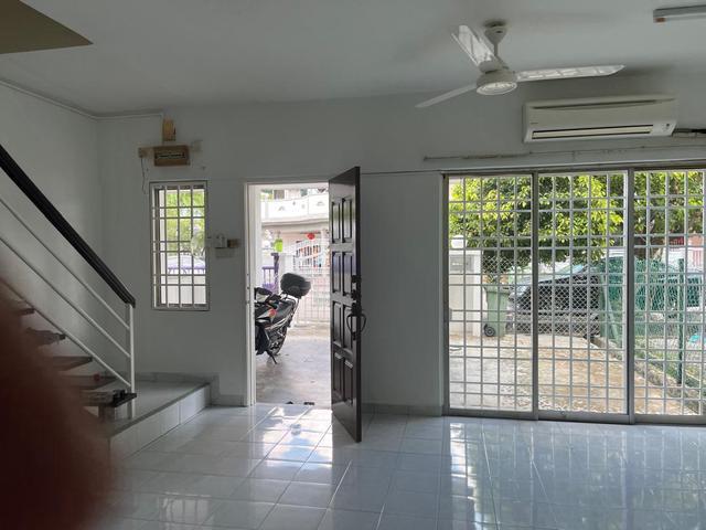 Terraced House for rent in Georgetown, Penang