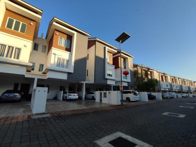 Townhouse for sale in Wellesley, Penang