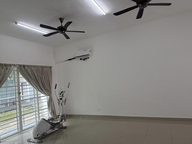 Townhouse for rent in Wellesley, Penang