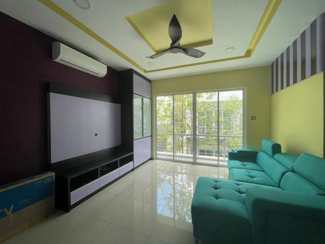 Townhouse for rent in Wellesley, Penang