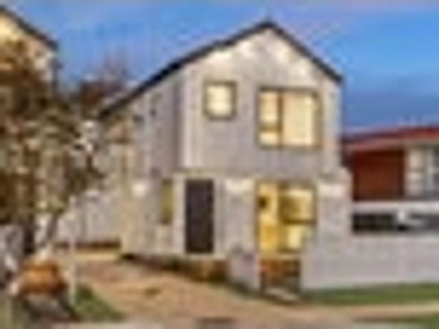 House for sale in Owhata, Oroua County