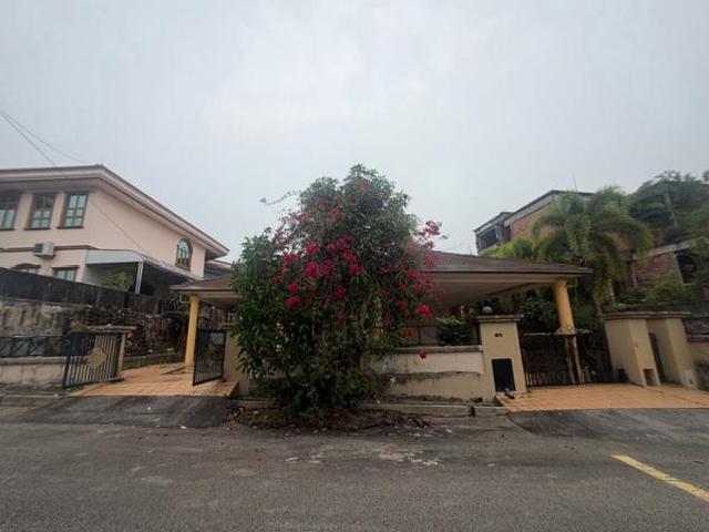Bungalow for sale in Kuantan, Pahang