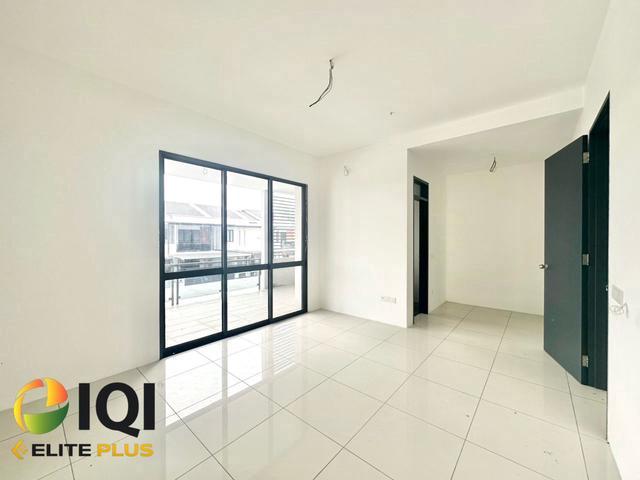 Terraced House for sale in Wellesley, Penang