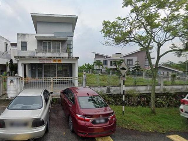 Residential House for sale in Petaling, Alam Impian
