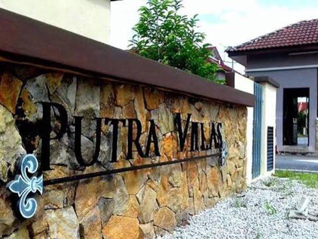 Townhouse for sale in Wellesley, Penang