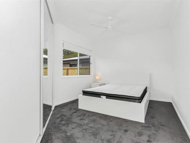 Granny Flat for rent in Oxford Park, City of Brisbane