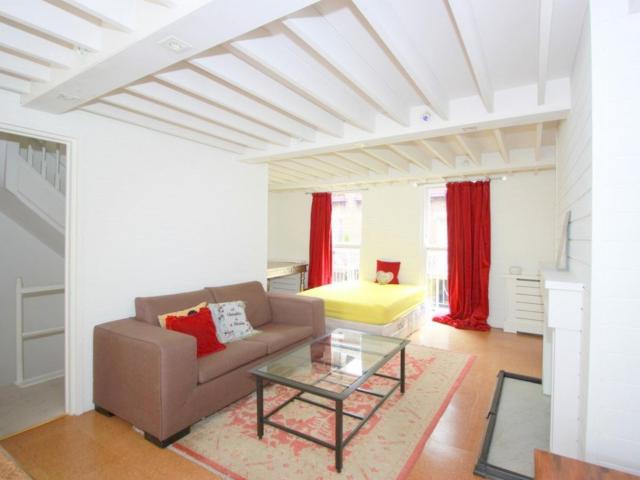 Room for rent in Battersea, Greater London