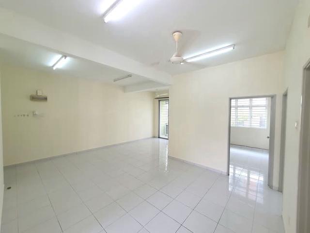 Townhouse for sale in Nilai, Negeri Sembilan