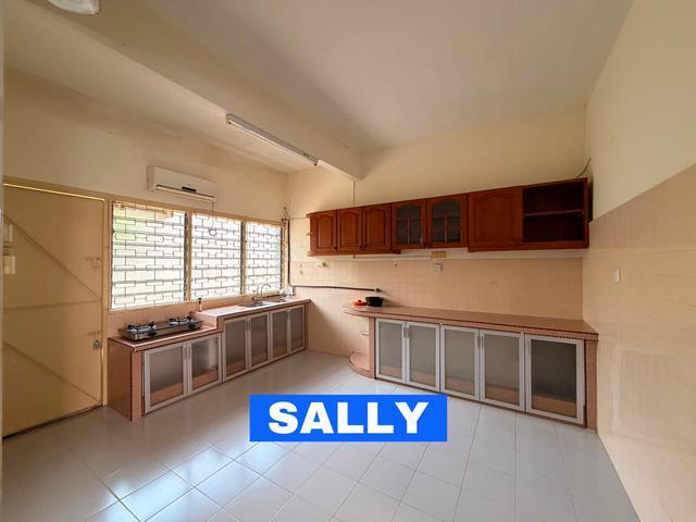 Terraced House for rent in Georgetown, Penang