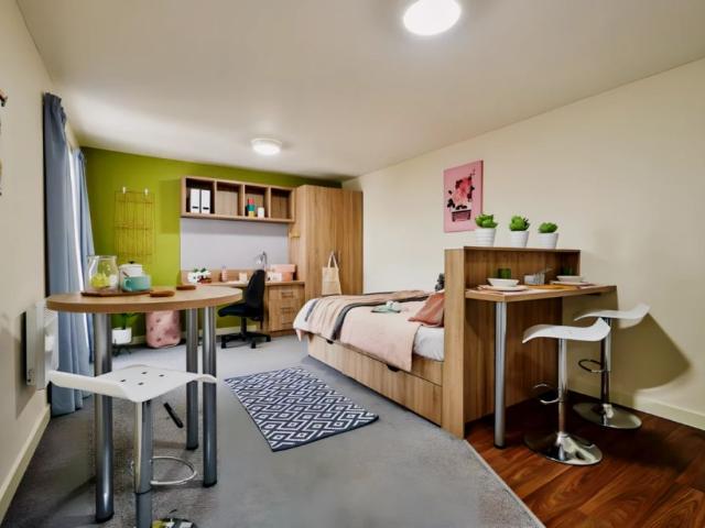 Studio for rent in Selly Oak, West Midlands
