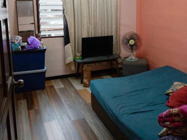 Flat for sale in Malaka