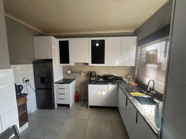 Apartment for sale in Parow, Western Cape