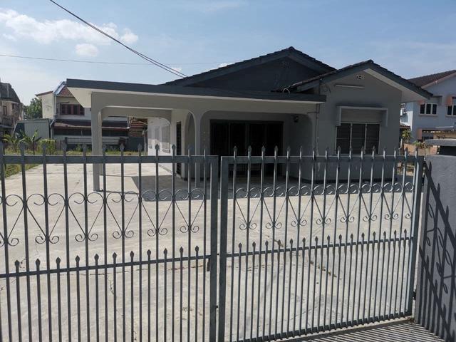 Bungalow for sale in Perak, Intan
