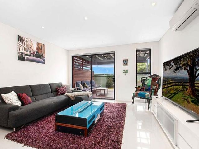 Townhouse for rent in Sydney, New South Wales