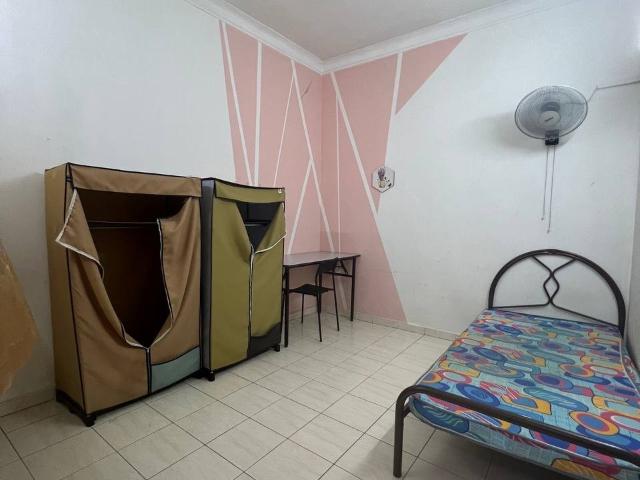 Room for rent in Petaling, Damansara Damai