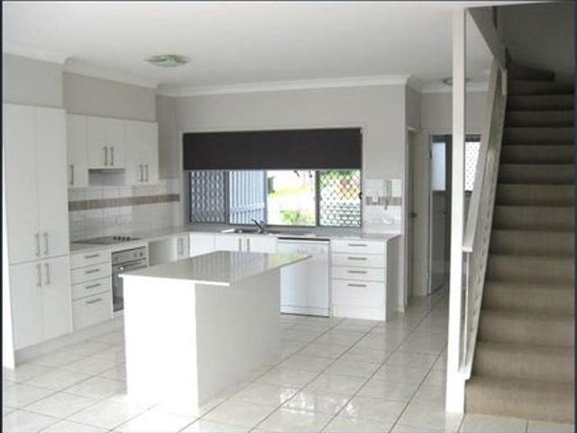 Townhouse for rent in Everton Park, City of Brisbane