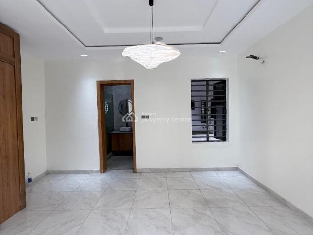 Flat for sale in Lekki, Lagos