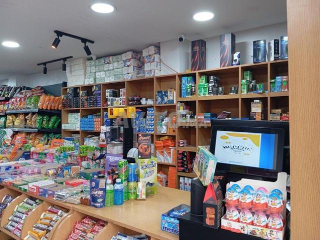 Local commercial vente à Anfa, Gharb-Chrarda-Beni Hssen