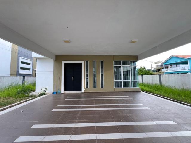Bungalow for rent in Sendayan Village, Negeri Sembilan