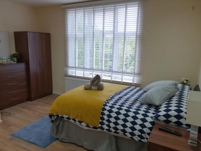 Apartment for rent in Mapesbury, Greater London