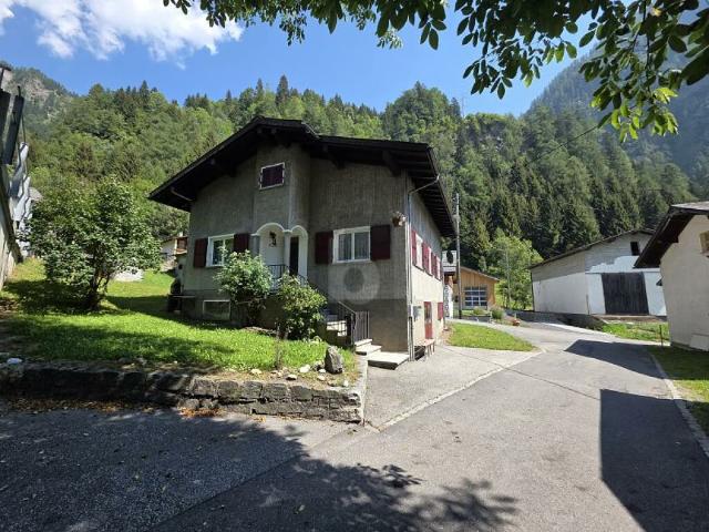 Einfamilienhaus kaufen in Campo, Blenio, Tessin