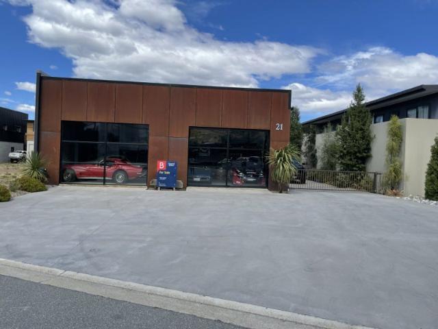 Apartment for sale in Cromwell