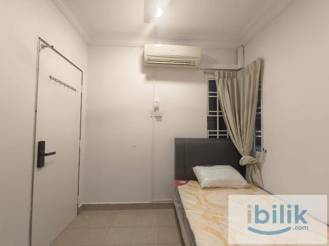 Room for rent in Petaling, Damansara Damai
