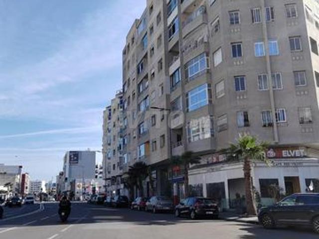 Local commercial vente à Centre Ville
